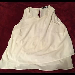 Cream or off-white apt.9 gorgeous blouse 2X